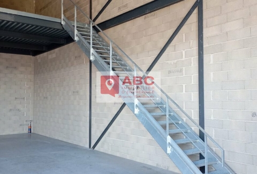 LOCAL D'ACTIVITE A LOUER OU A VENDRE SITUE A SAINT-GEORGES-D'ORQUES 