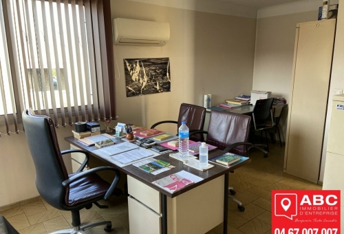LOCAL D'ACTIVITE A VENDRE A CERET