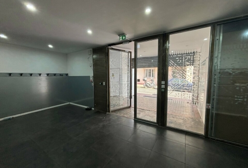 LOCAL MIXTE ACTIIVTES ET BUREAUX A VENDRE OU A LOUER A MONTPELLIER
