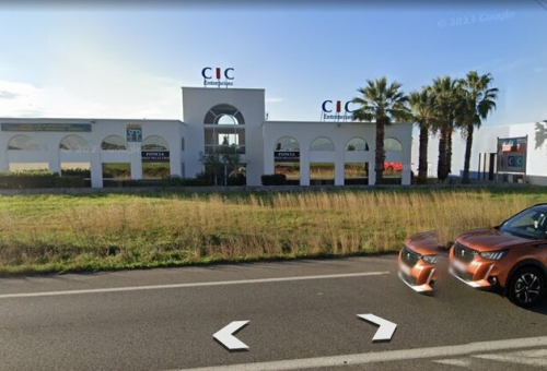 SURFACE COMMERCIALE ET DE BUREAUX DIVISIBLES A VENDRE   BEZIERS