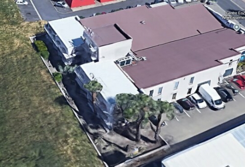 SURFACE COMMERCIALE ET DE BUREAUX DIVISIBLES A VENDRE   BEZIERS