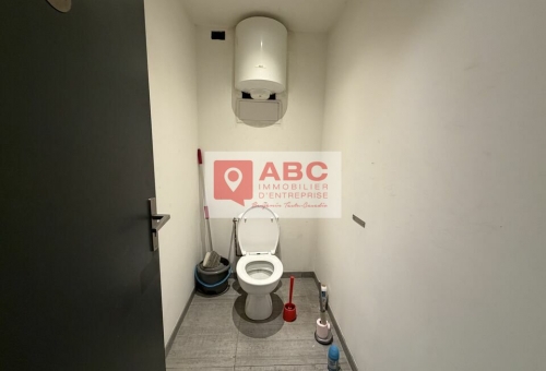 LOCAL COMMERCIAL A LOUER A CASTELNAU LE LEZ 