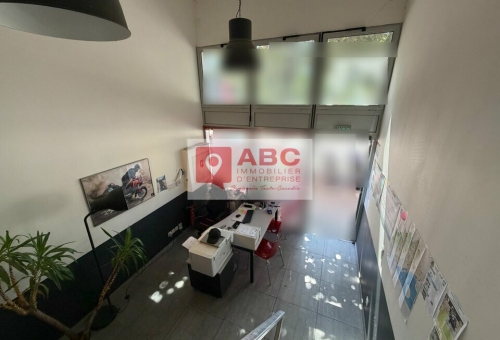 LOCAL COMMERCIAL A LOUER A CASTELNAU LE LEZ 