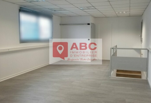LOCAL D'ACTIVITE A LOUER A BOUJAN SUR LIBRON