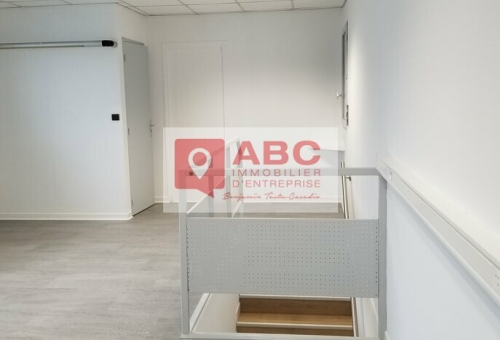 LOCAL D'ACTIVITE A LOUER A BOUJAN SUR LIBRON