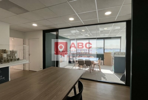 BUREAUX HAUT DE GAMME A LOUER A MONTPELLIER - 121 m² environ