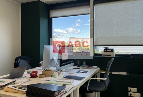 BUREAUX HAUT DE GAMME A LOUER A MONTPELLIER - 121 m² environ