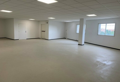 137 m² de bureaux à louer à Frontignan