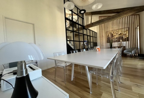 EXCEPTIONNEL à louer ou à vendre en centre-ville de Montpellier, magnifiques bureaux de 222 m² avec terrasse de 6 m²