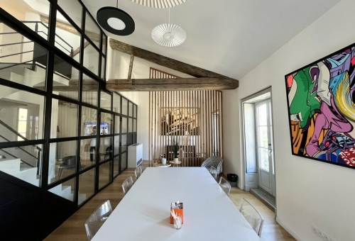 EXCEPTIONNEL à louer ou à vendre en centre-ville de Montpellier, magnifiques bureaux de 222 m² avec terrasse de 6 m²