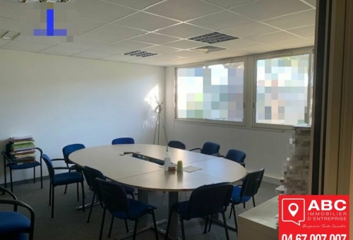 MONTPELLIER - Bureaux à louer en R+1 de 228 m² environ avec parkings