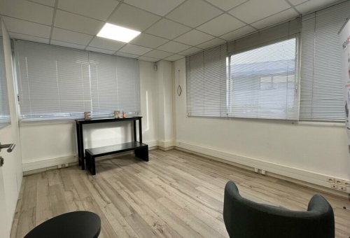 A BAILLARGUES 85M² DE BUREAUX A LOUER