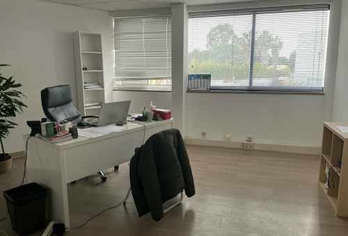 A Mauguio, 130m² environ de bureaux à louer