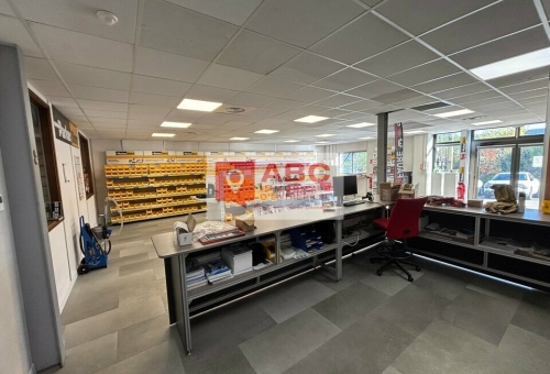 LOCAL D'ACTIVITE MIXTE A LOUER A MONTPELLIER GAROSUD