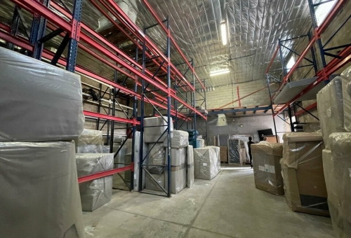 LOCAL D'ACTIIVTE A VENDRE A CASTRIES