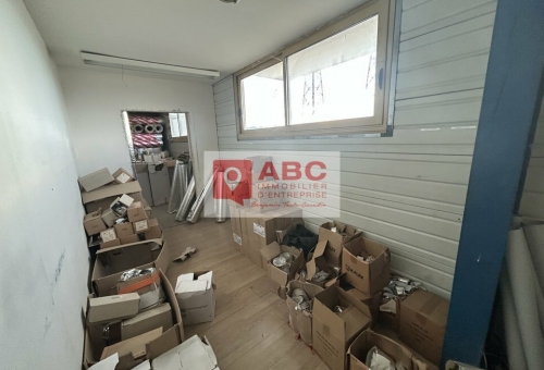 LOCAL D'ACTIVITE A LOUER A BEZIERS