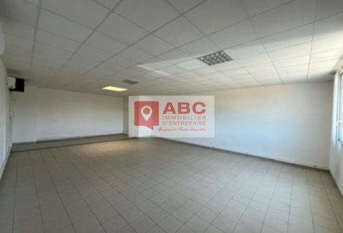 BUREAUX A LOUER AU CRES 