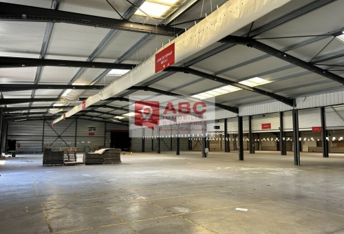 LOCAUX D'ACTIVITES A VENDRE A JACOU