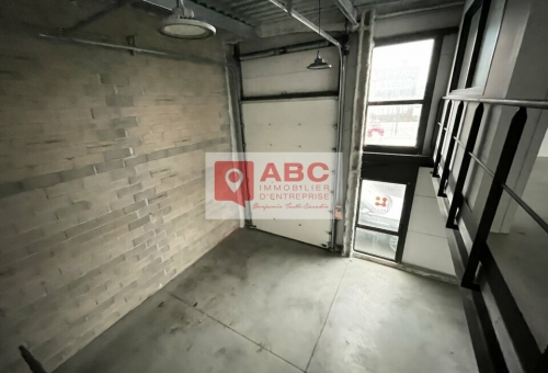 LOCAL D'ACTIVITE A LOUER A MAUGUIO