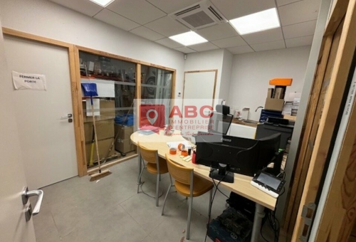 LOCAL D'ACTIVITE / BUREAUX A LOUER A CASTELNAU-LE-LEZ