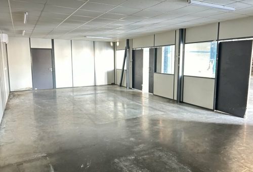 LOCAL D'ACTIVITE A LOUER A LUNEL