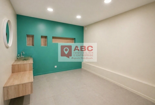 LOCAL COMMERCIAL A LOUER A LATTES DISPONIBLE IMMEDIATEMENT