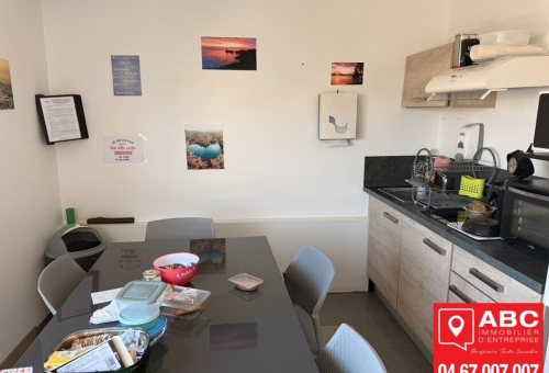 BUREAUX A VENDRE A AGDE