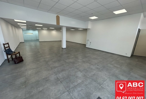 À LOUER  LOCAL COMMERCIAL 170 M²  EMPLACEMENT PREMIUM À BÉZIERS