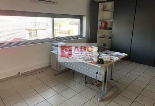 LOCAL D'ACTIVITE A VENDRE A RIVESALTES