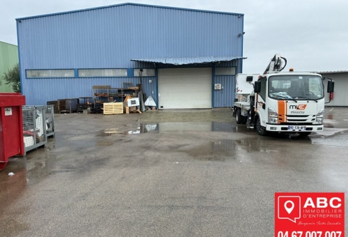 LOCAL ACTIVITE A VENDRE A SAINT ESTEVE