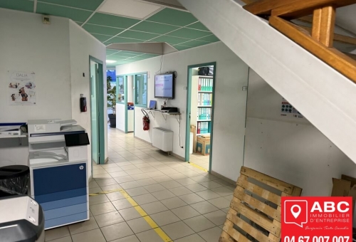 LOCAL ACTIVITE A VENDRE A SAINT ESTEVE