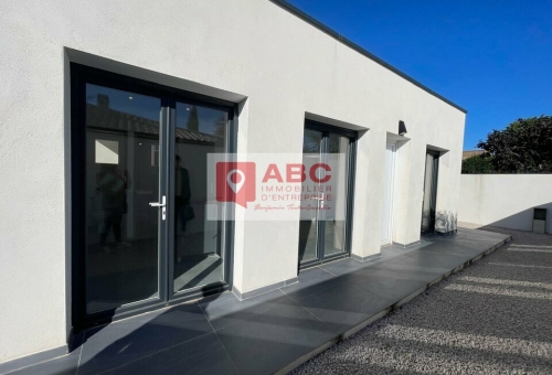 BUREAUX COMMERCIAUX A VENDRE A PEROLS 